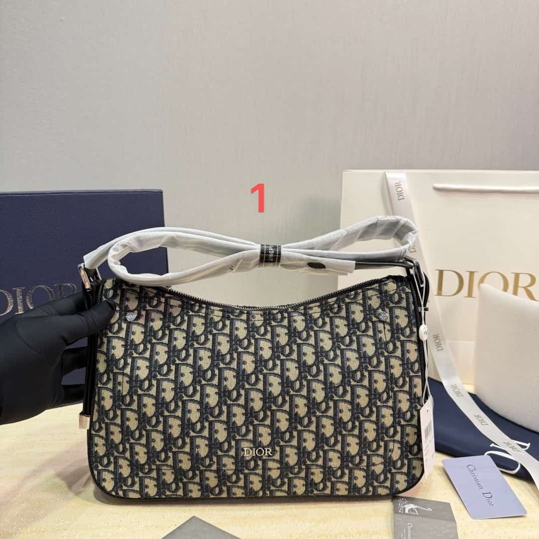 BB689 DIor  Bag