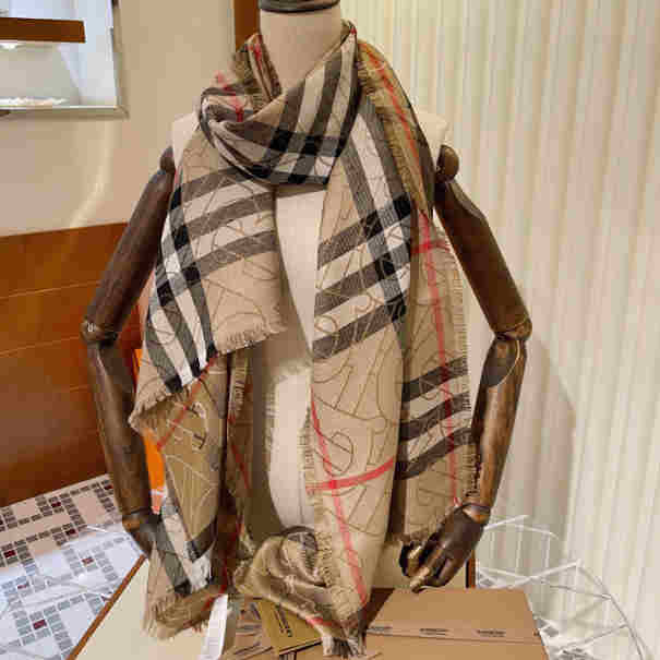 PC3604 BURBERRY Scarf