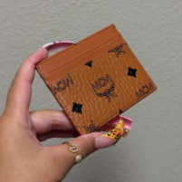 WA048 MCM  Card holder