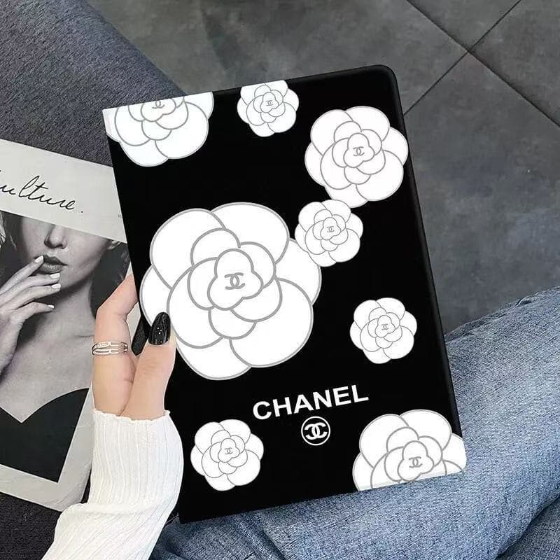 SF038 Chanel iPad cover