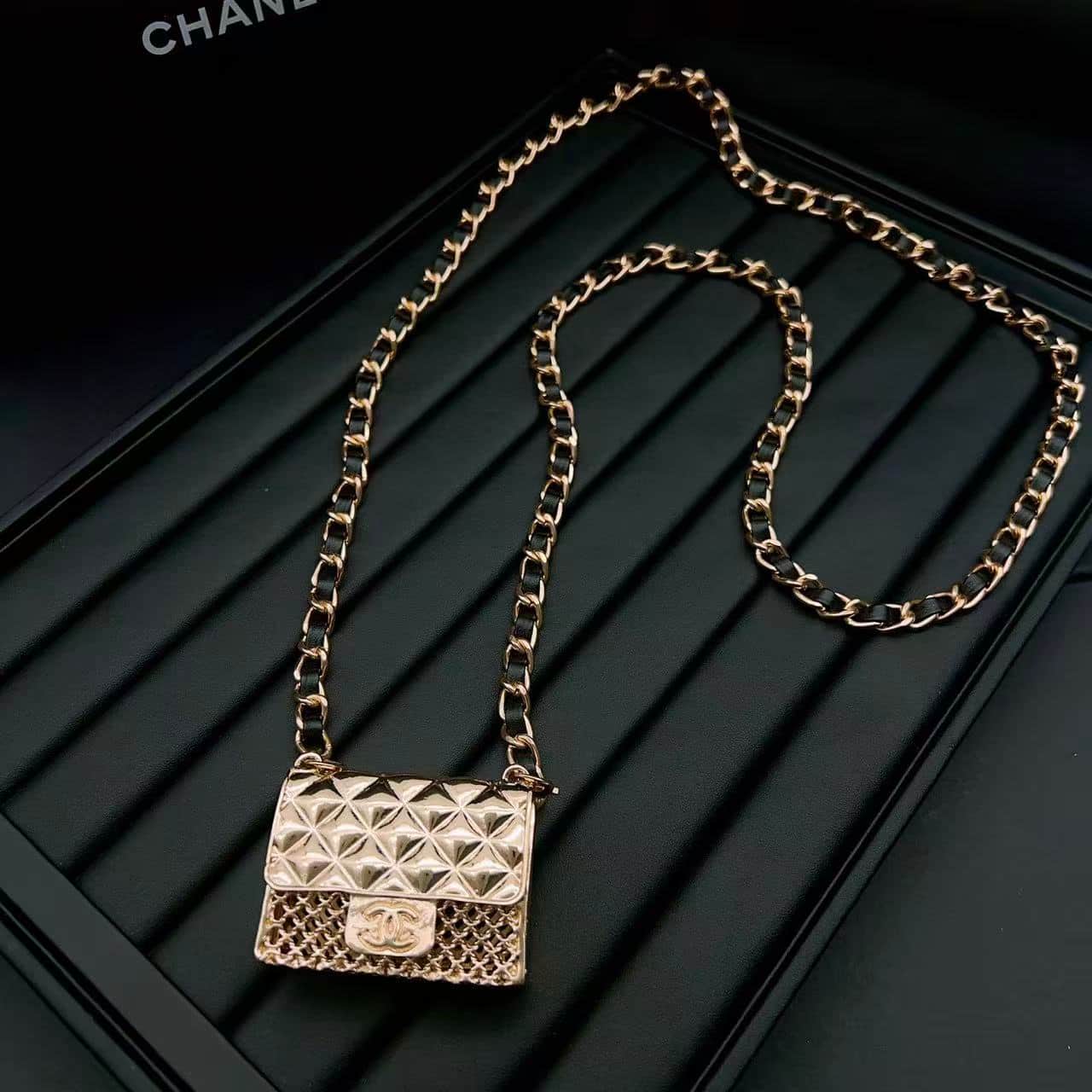 WB009 Chanel waist bag with chain