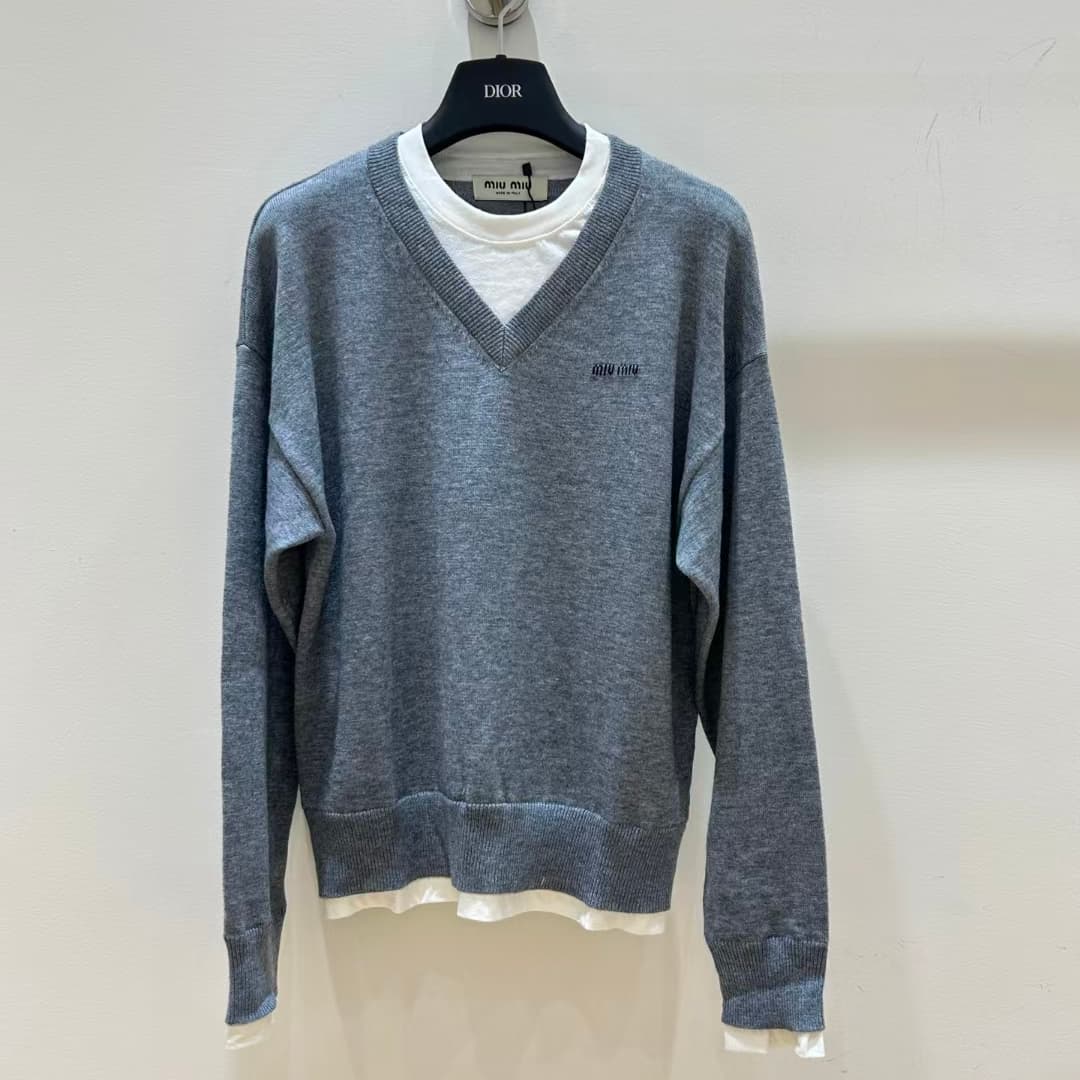 CL039 MIUMIU  knitted sweater