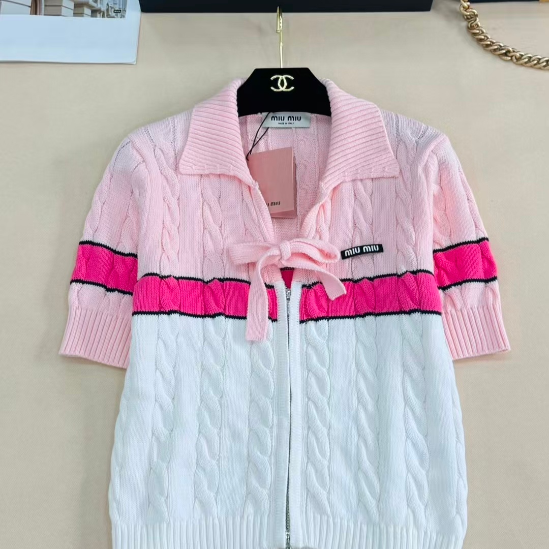 CL157  MIUMIU knitted sweater