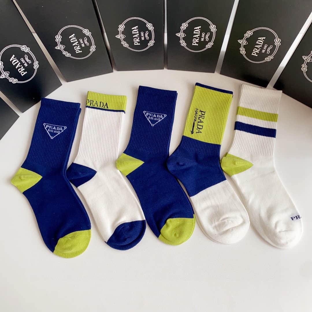 BB009 Prada    LFashion Designer Socks Gift Box