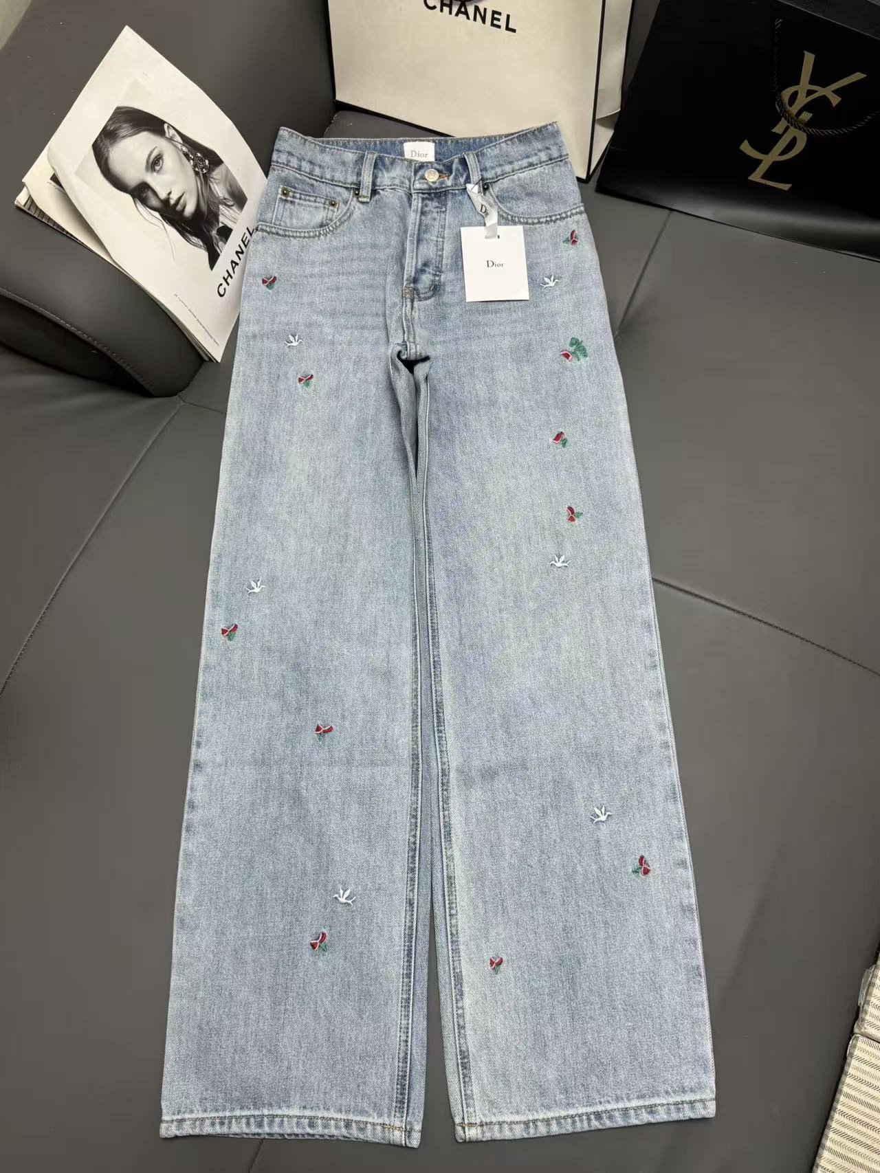 BEI 216 Dior  hearts  Luxury Brand Jeans
