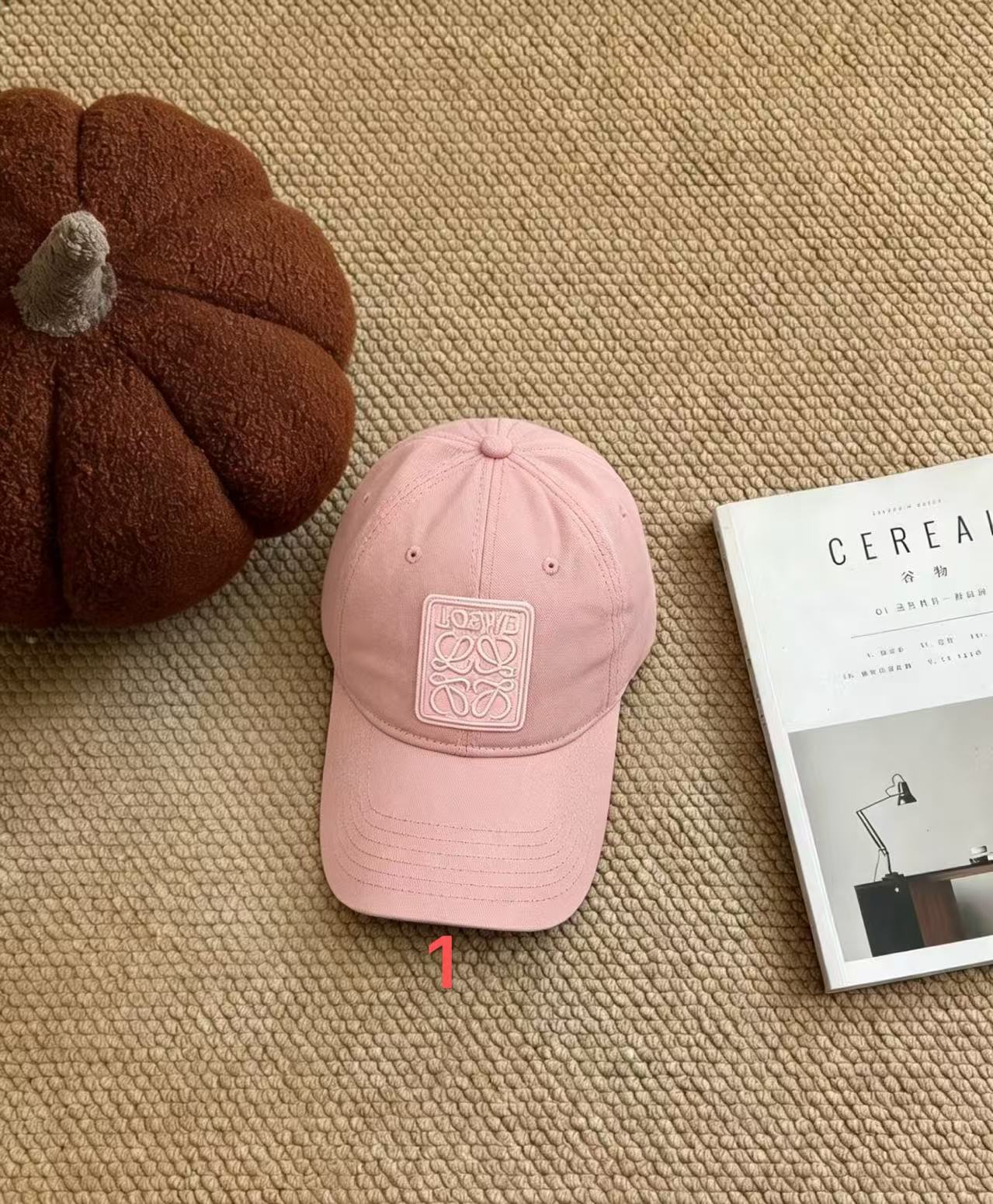 BB200 Loewe  original  quality hat