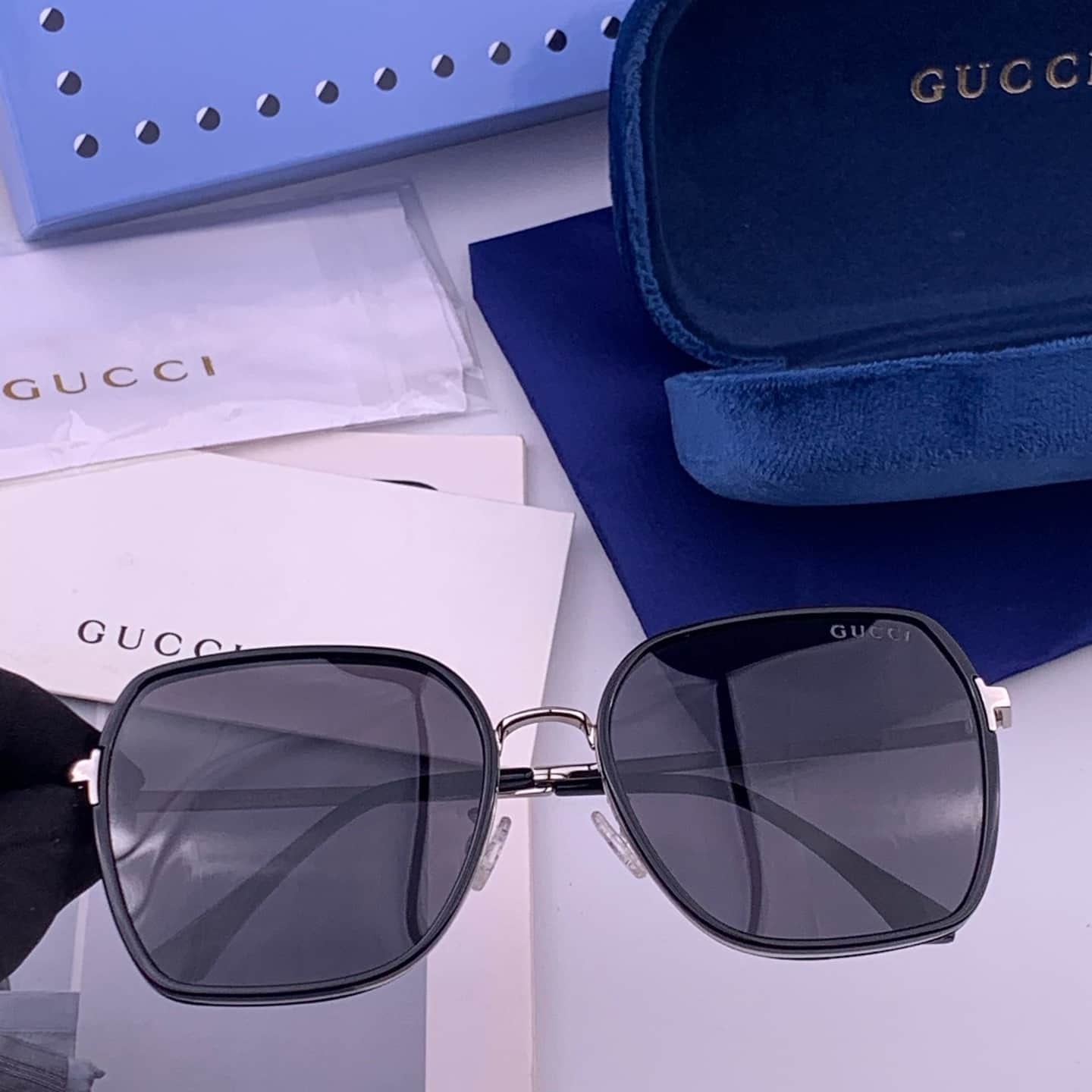 SG 428 Gucci   nsunglasses with package normal quality