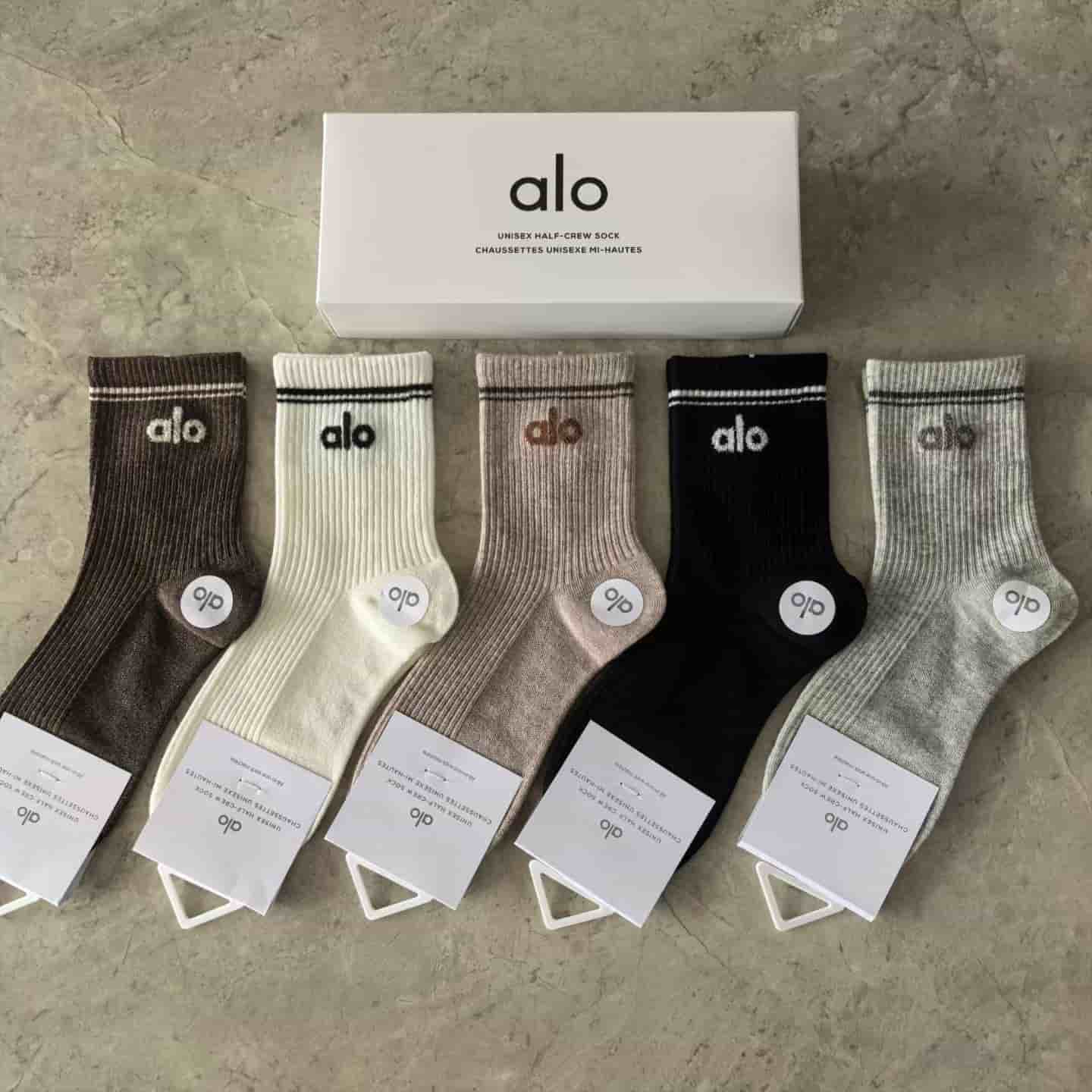 BB066 Alo LFashion Designer Socks Gift Box