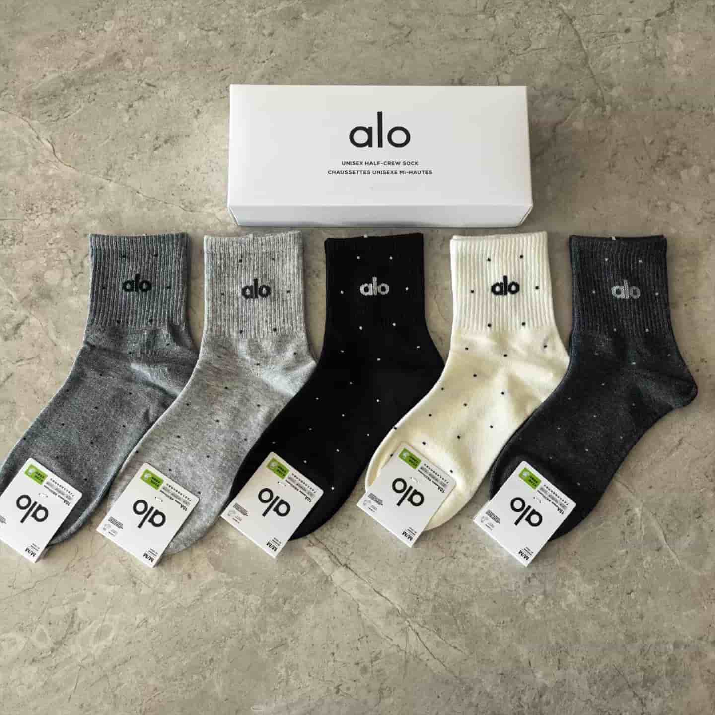 BB068 Alo LFashion Designer Socks Gift Box
