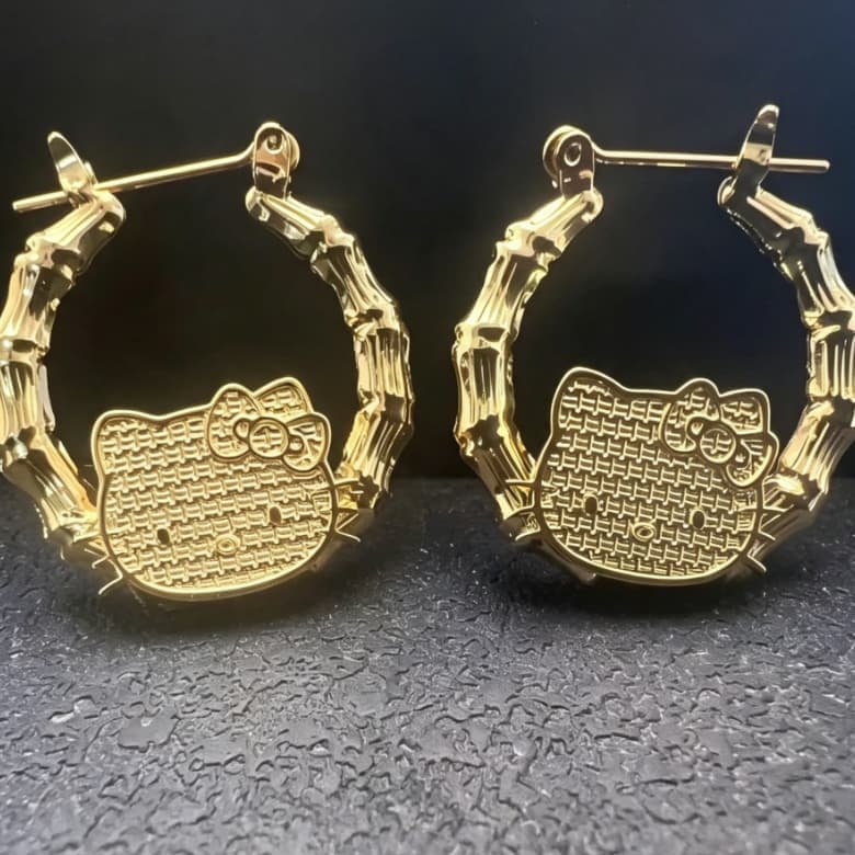 JR311 Helloketty  earrings  original quality