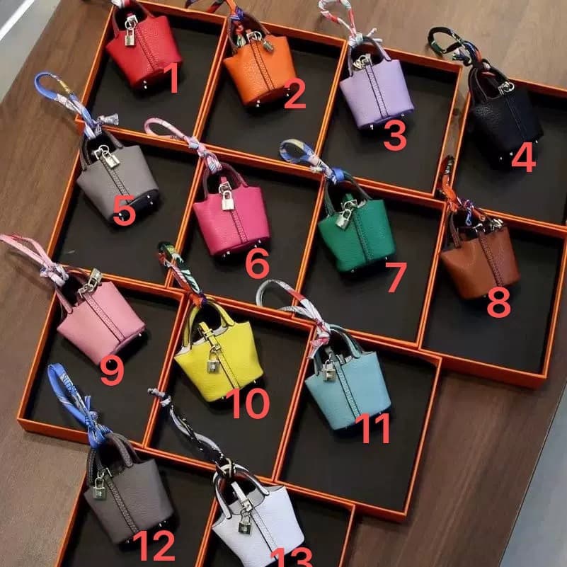 KC168Hermes   Keychain