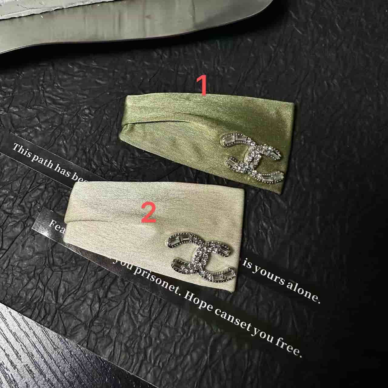 LB070 Chanel hearts Cute Fashion Hair Clips 1 pair hair clips
