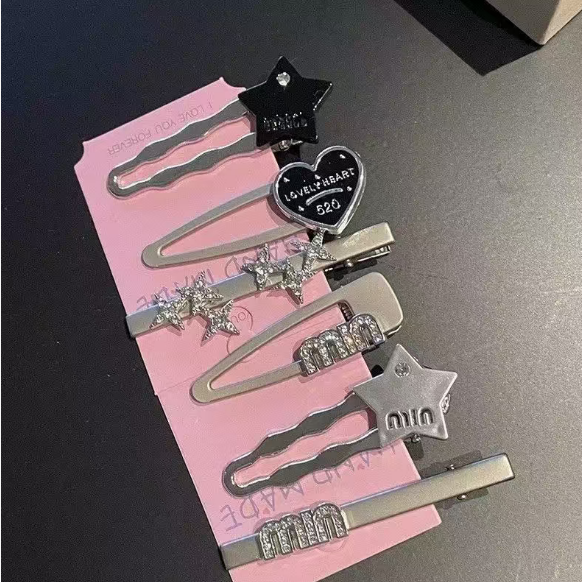 LB072 Miumiu  Fashion Hair Clips 1 set hair clips