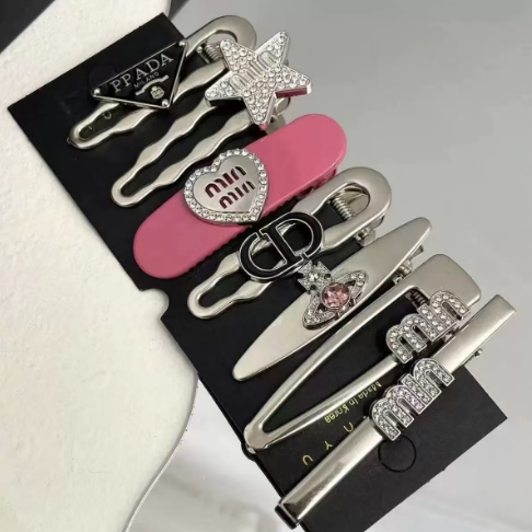 LB073 Miumiu  Fashion Hair Clips 1 set hair clips
