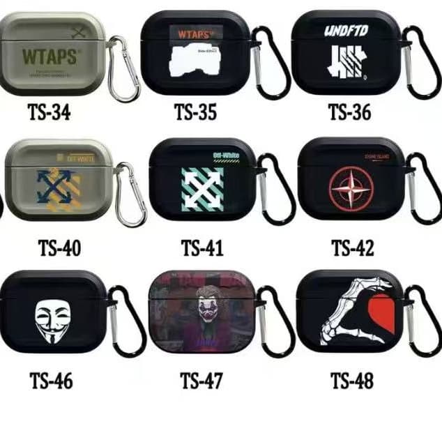AP371  Nike Earphone Case with Carabiner