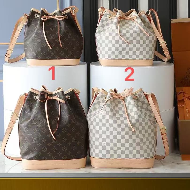 BB821  LV  Hearts  Bag